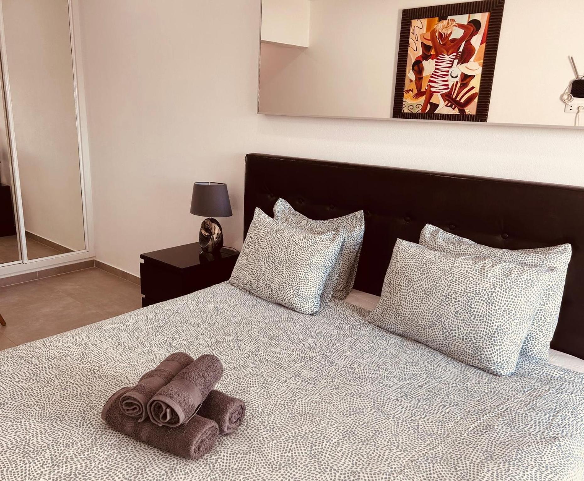Central Lagos Apt With Marina Views Near Beaches Екстериор снимка